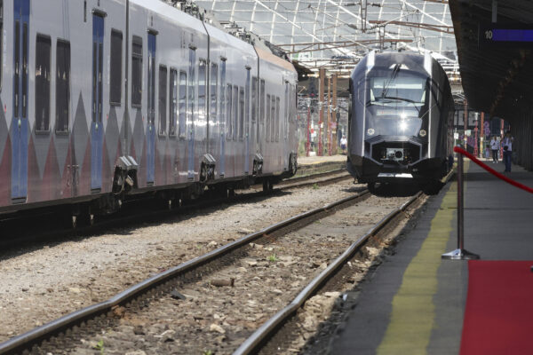 CFR Călători suplimentează trenurile București - Iași și retur cu ocazia pelerinajului la Sfânta Cuvioasă Parascheva