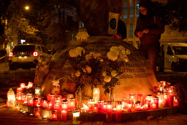 Organizatorul comemorării victimelor de la Colectiv, amendat cu 3.000 de lei