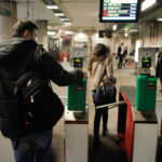 Metrorex ar putea restricționa plata cu cardul la turnicheți