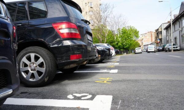 Locuri de parcare Sector 3