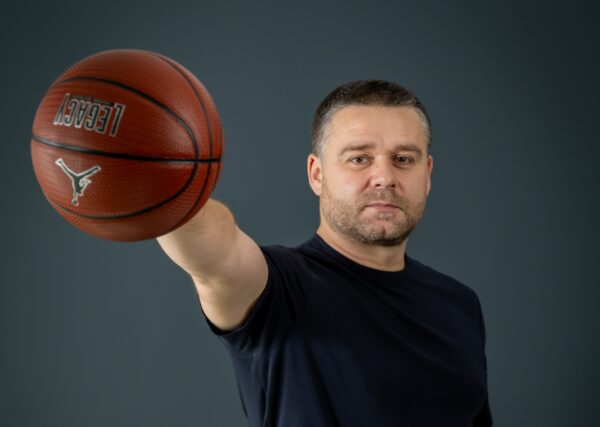 Ciprian Ciucu candidează