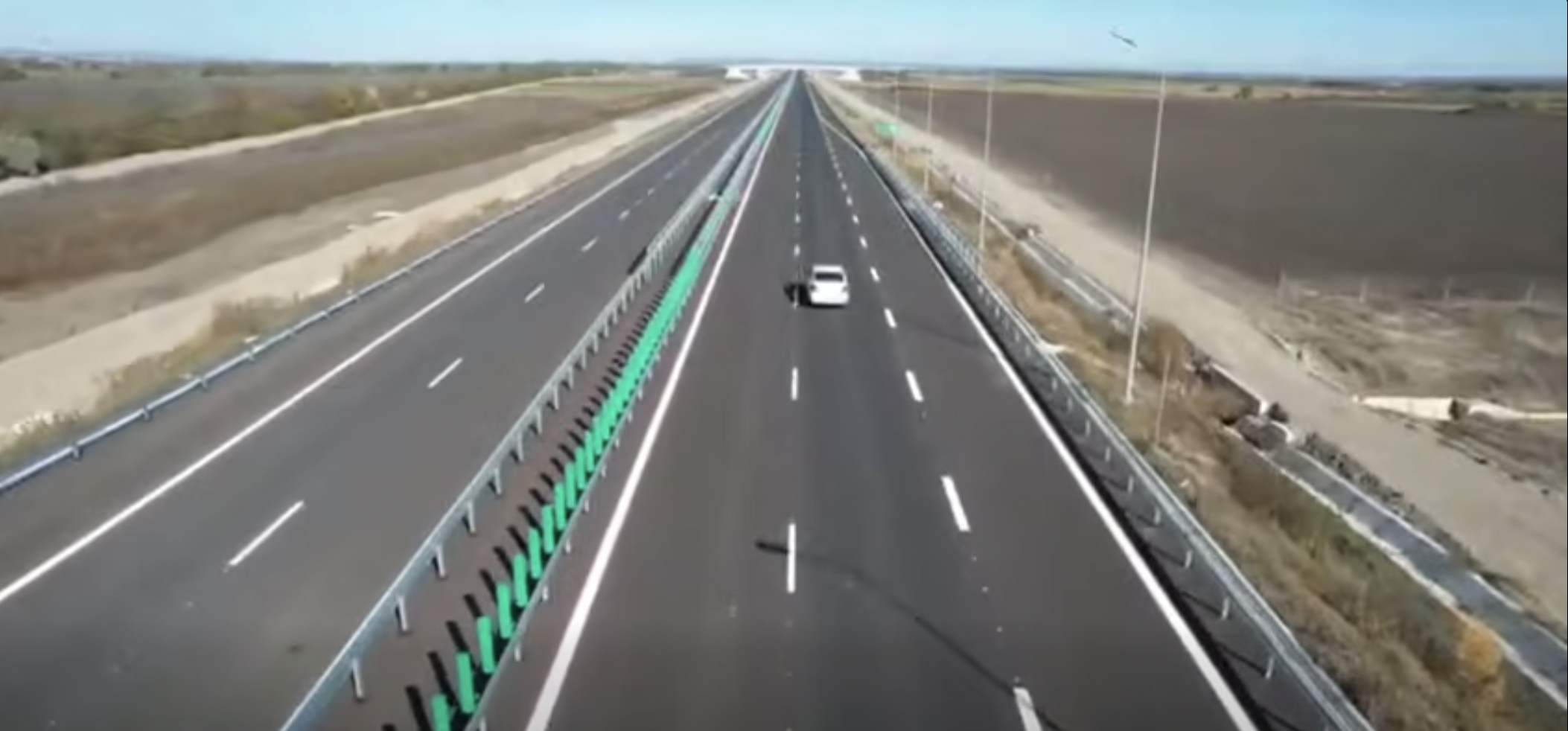 VIDEO | Stadiul lucrărilor pe lotul 1 al tronsonului Focșani-Bacău din autostrada A7. Ar putea fi deschis anul acesta