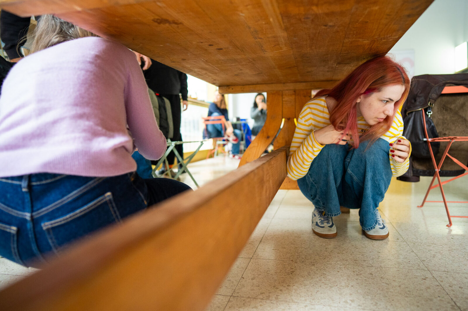 „Am început să dau din picioare ca să echilibrez blocul”. Cât de pregătiți suntem în caz de cutremur