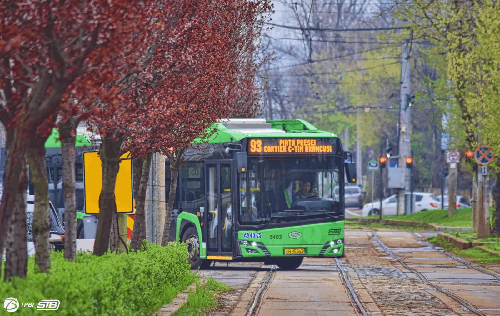 trei stații STB din Piața Presei