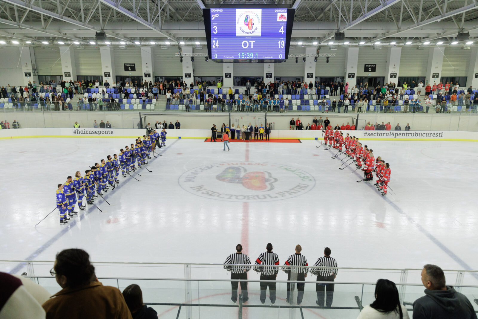 Campionatul Mondial de Hochei pe Gheață ar putea fi urmărit pe Berceni Arena. Consilierii locali vor fi consultați prin vot, marți | FOTO: Inquam Photos / Bogdan Buda