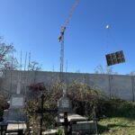 „Halloween Residence”: Proiectul din Sectorul 4 cu vedere la mormântul lui Eminescu și cavoul lui Videanu. Foto: Cătălin Anghel-Dimache