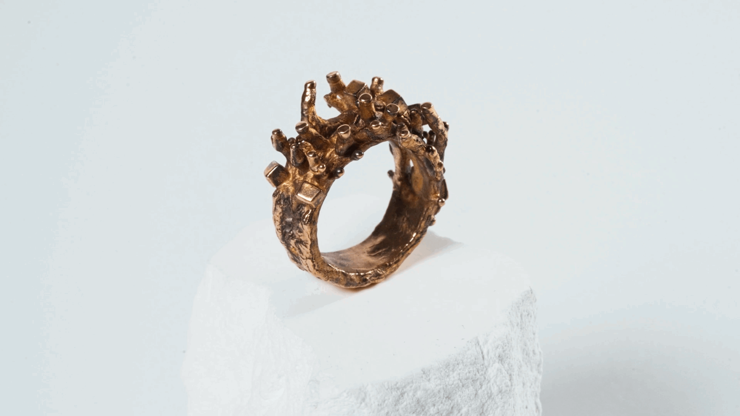 Christmas Jewelry Fair, târg de Craciun, la galeria Kulterra. FOTO:institute.ro