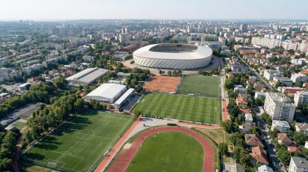 Primăria va cofinanţa noul stadion Dinamo cu 25 milioane de euro. Elevii vor avea parţial acces gratuit la competiţiile sportive. Foto: FB/ Rareș Hopincă