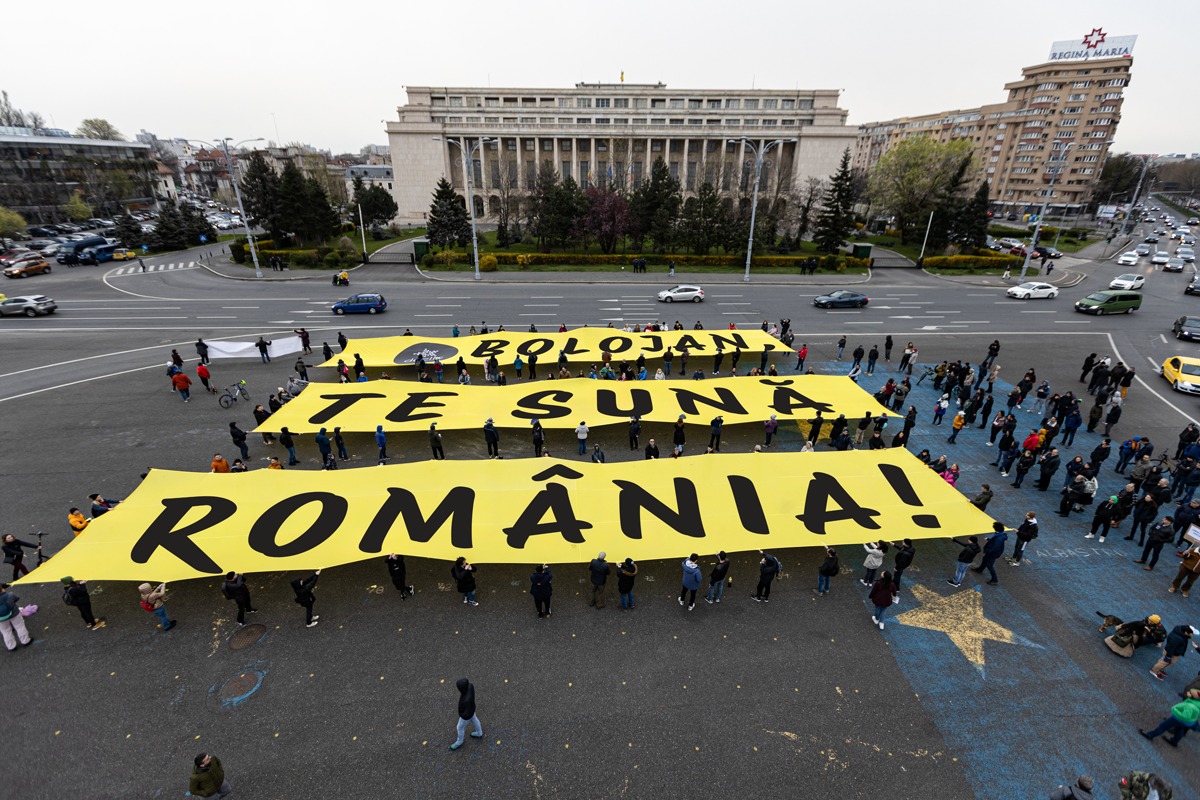 Coregrafie-protest pentru independența justiției, miercuri seară, în Piața Victoriei: „Bolojan, te sună România”