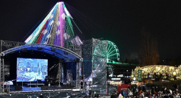 Concerte la West Side Christmas Market