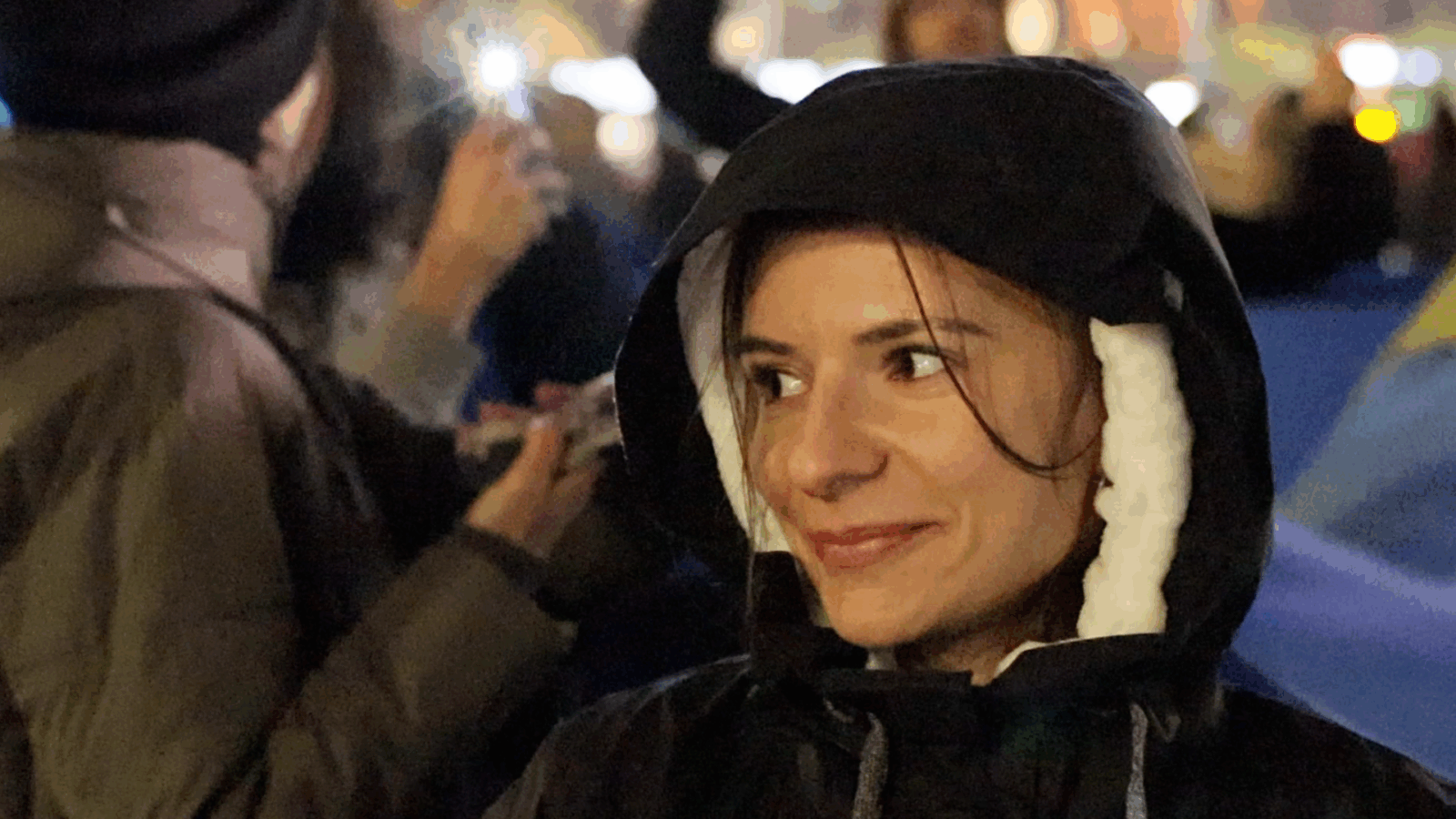 către Piața Victoriei