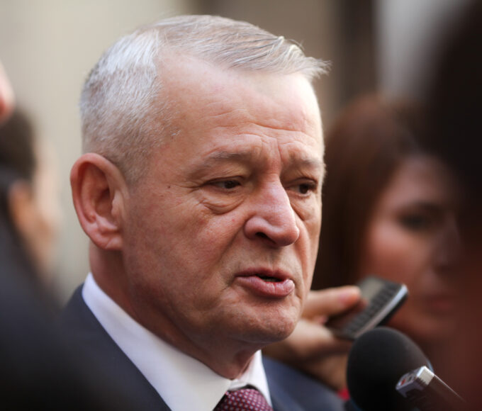 Corupții Capitalei (I): Cum a ajuns Sorin Oprescu în „concediu“ prelungit în Grecia