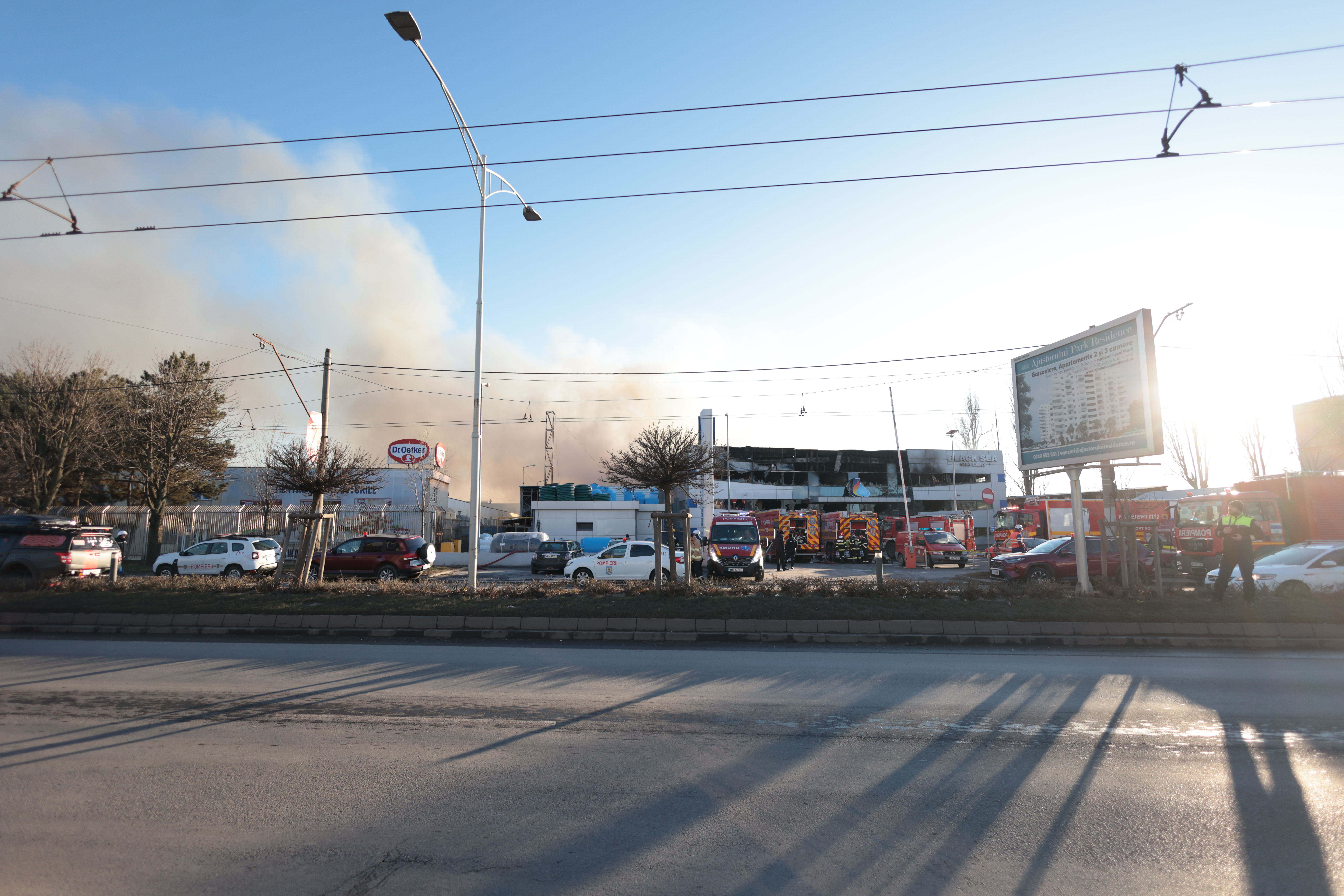 Calitatea aerului, afectată de incendiul din Sectorul 6. Ministra Mediului: „Avem concentrații care depășesc mediile admise”