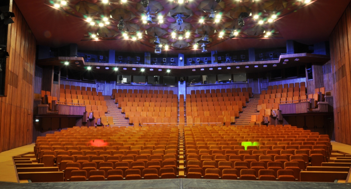 Spectacole de teatru în weekend