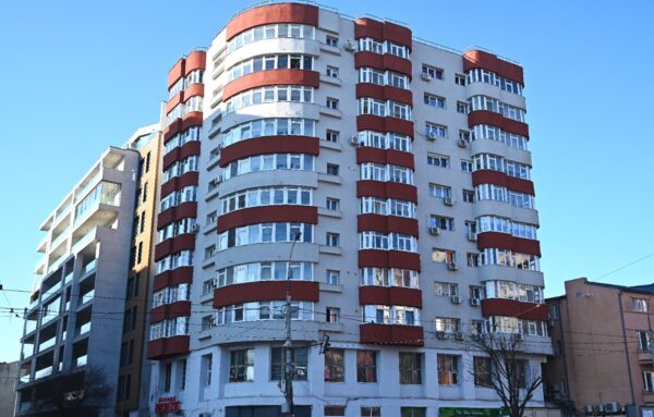 Sector 1 | Primăria va „împrumuta” asociațiile de proprietari pentru anveloparea blocurilor. Contribuția trebuie plătită în cel mult 10 ani | FOTO: PS1