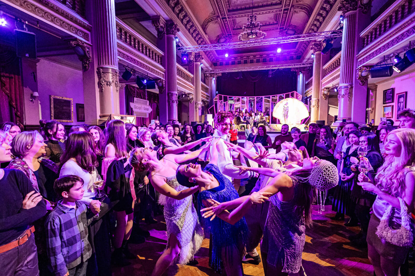 Marele Gatsby, spectacol de teatru imersiv, la Palatul Bragadiru. FOTO: marelegatsby.ro