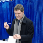Nicușor Dan la urne