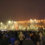 în Piața Victoriei