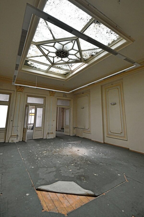 Reabilitare pentru incă patru clădiri cu risc seismic, din Capitală. Imobilele au o vechime de peste 100 de ani. FOTO: PMB