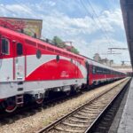 Un tren care circulă de la Kiev spre Gara de Nord a acumulat cinci ore de întârziere pe teritoriul Ucrainei | FOTO: cfrcalatori