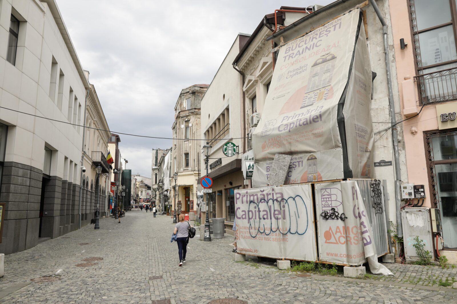 Primăria Capitalei cumpără bolarzi retractabili automatizați pentru Centrul Vechi. Contractul depășește 580.000 de euro