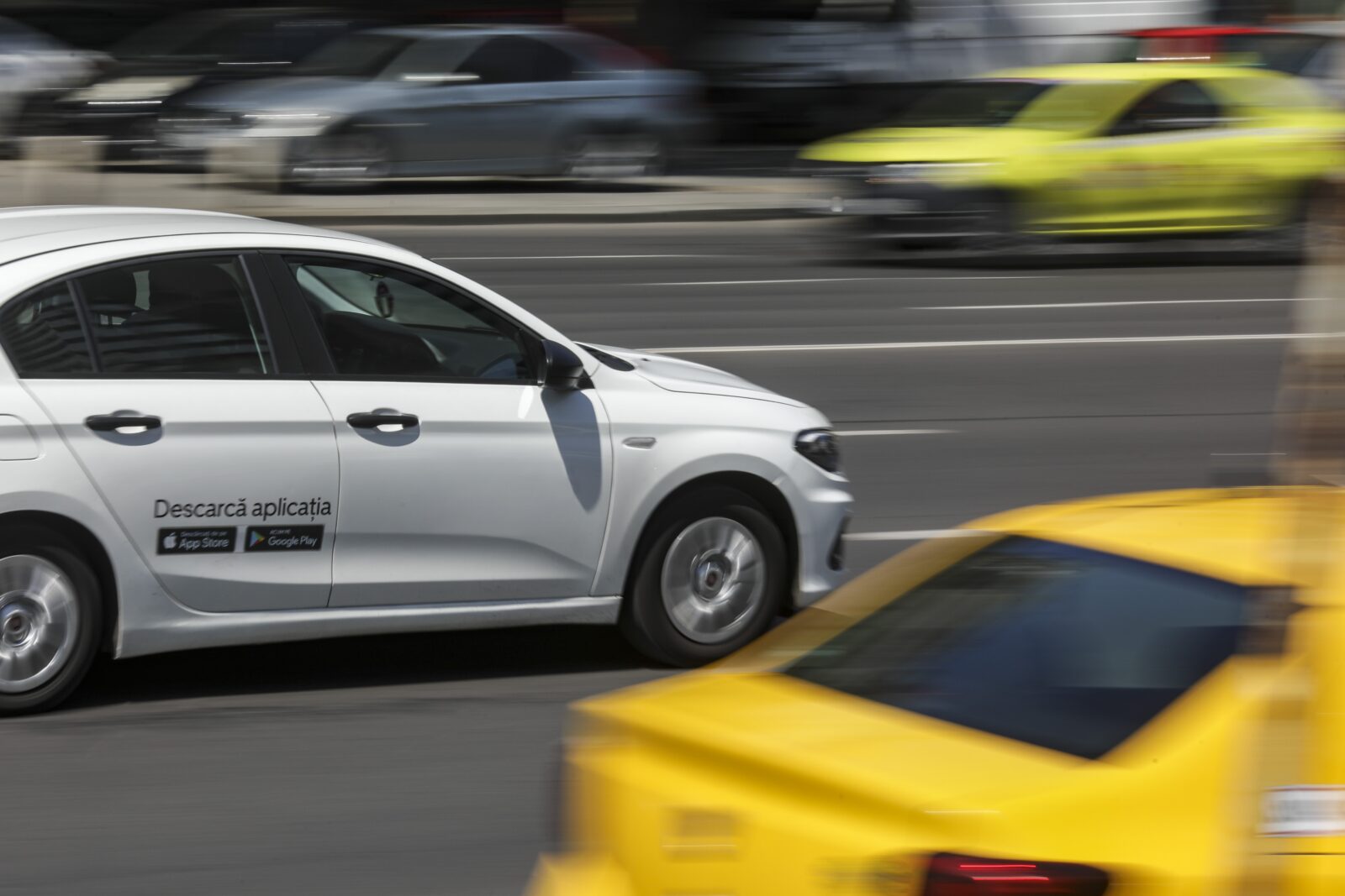 Pericol în trafic: Taxiuri fără ITP și mașini de ridesharing fără RCA