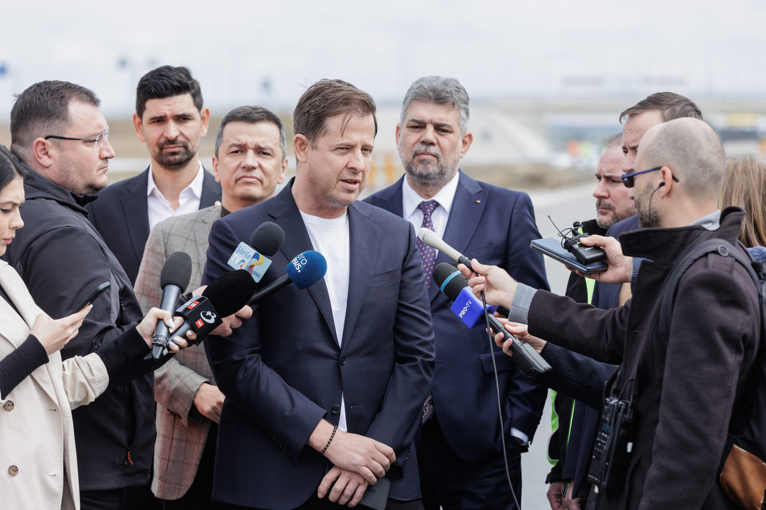 Tensiuni în PNL pe banii publici: Thuma, condamnat pentru corupție, îi cere lui Bolojan majorarea fondurilor cu 500% față de 2025 pentru Ilfov și invocă „modelul de la Oradea”