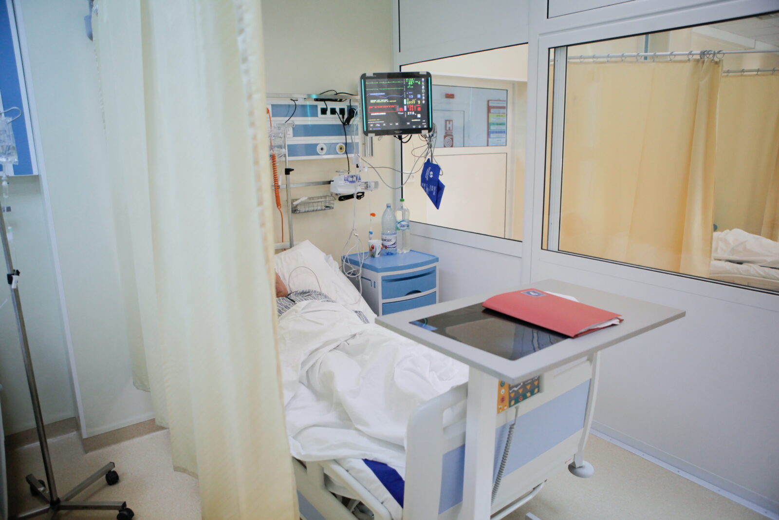 Mai multe spitale din București probleme cu căldura