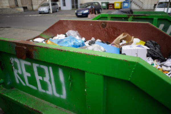 Sector 5 | Locuitorii care nu și-au reînnoit contractele de salubrizare vor rămâne fără acest serviciu de la 1 februarie | FOTO: (ilustrativ) Inquam Photos / George Călin
