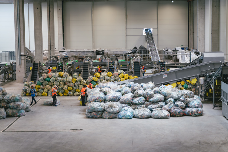 Peste 59.000 de tone de ambalaje SGR au fost returnate în București, în 2025