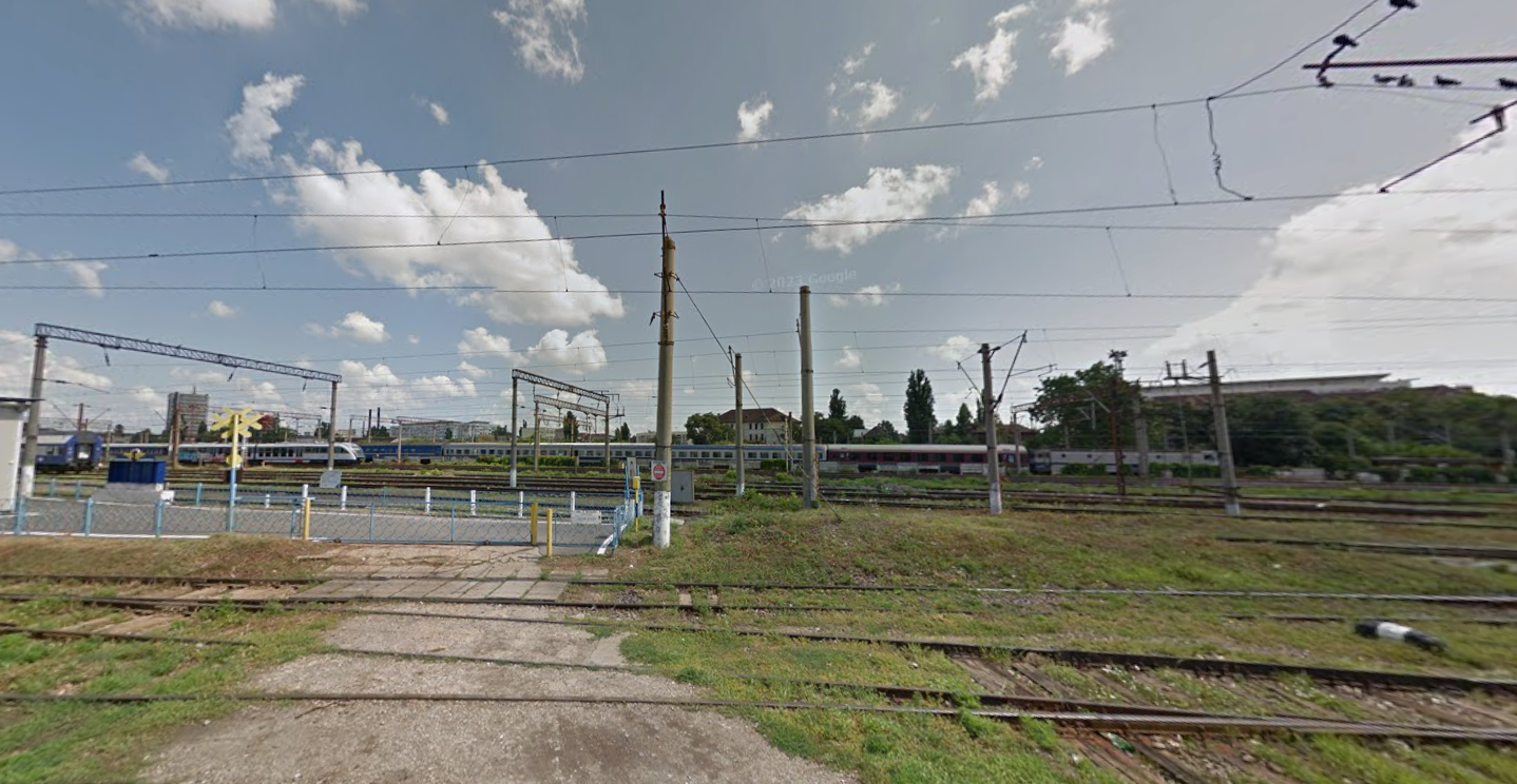 Un angajat CFR Călători a fost lovit de tren, sub Pasajul Grant din Capitală. Foto: Google Maps