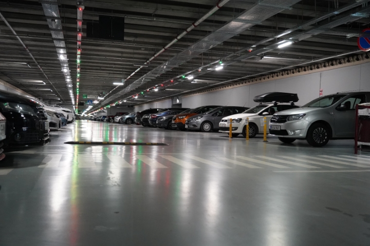 locuri în parcarea subterană Decebal