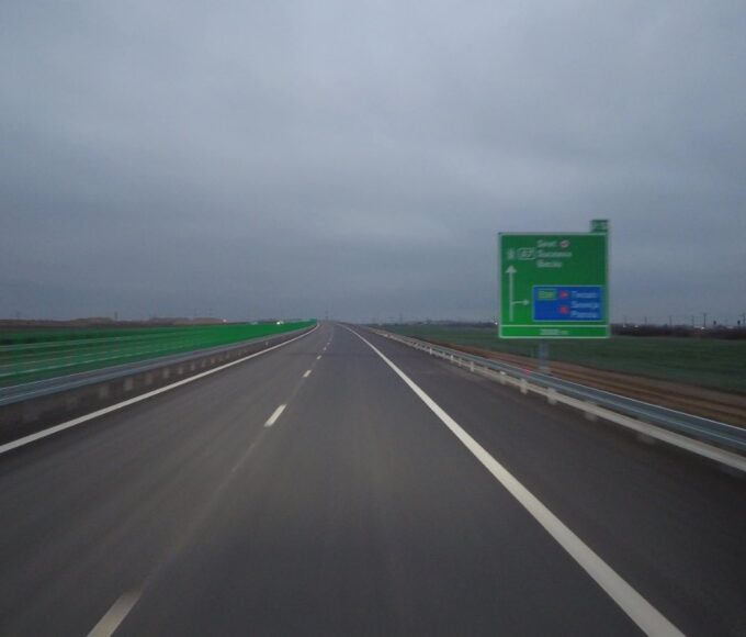 spațiile de servicii pe A7