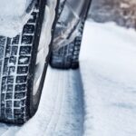 Când trebuie montate anvelopele de iarnă. Ce amenzi riscă șoferii, care nu respectă legea. FOTO: protv.ro