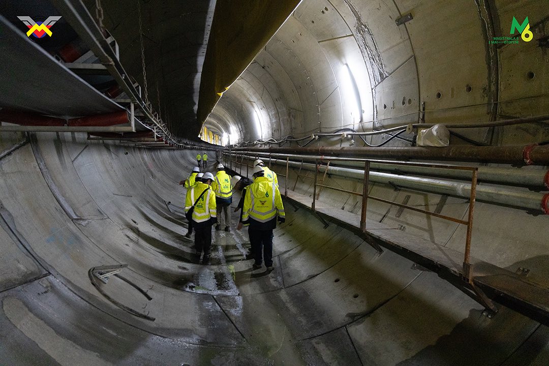 Surpare de șosea din cauza lucrărilor pentru Magistrala 6, în zona Fântâna Miorița | Club Feroviar