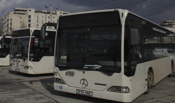 Planul de redresare financiară al STB : mai puțini șefi și bilete mai scumpe, printre cei 12 pași