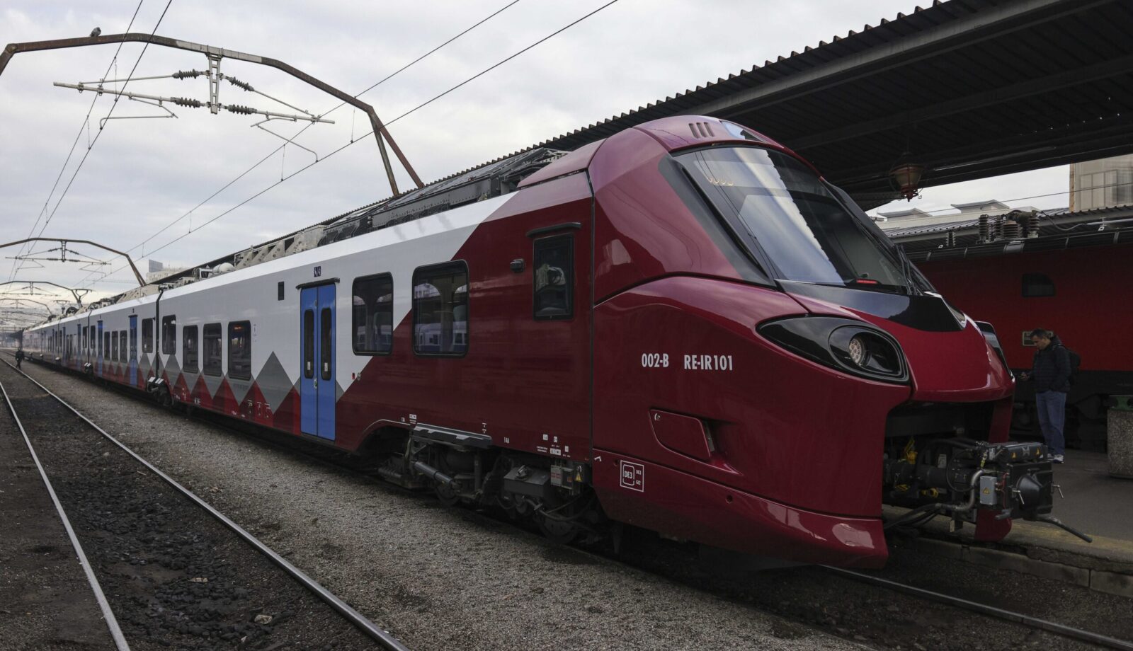 Nou tren electric Alstom ruta București Nord - Arad