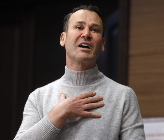 Robert Negoiță se întoarce la primărie și scapă de cauțiunea de 800.000 de lei