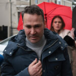 Judecătorii decid dacă Robert Negoiță se poate întoarce la primărie. DNA l-a pus sub control judiciar și i-a interzis să-și exercite funcția