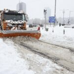 Primăria Sectorului 1 dă vina pe Romprest pentru deszăpezirea ineficientă și amenință cu sancțiuni. Foto: Inquam Photos/ Octav Ganea