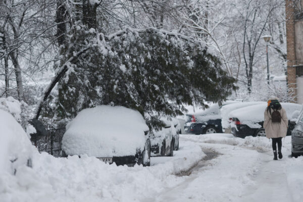 Peste 210 mașini avariate, în Capitală. Inquam Photos / George Călin