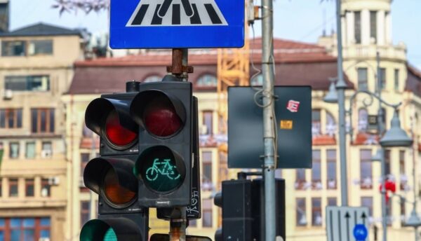 Proiect semaforizare inteligentă 580 de intersecții București