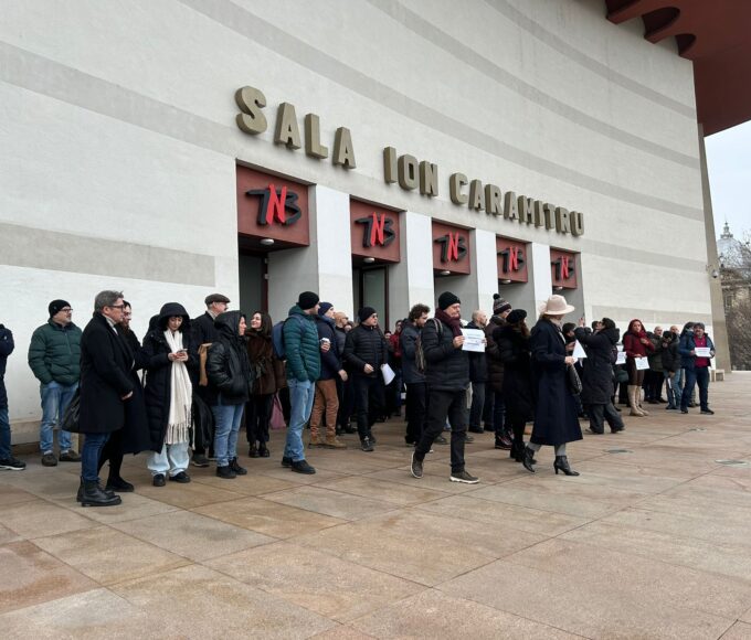 REPORTAJ | Cel mai reușit protest. Ministrul Culturii a protestat împotriva lui însuși