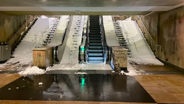 ISU ne transmite că azi se decontează „taxa de așteptare” a zăpezii pe ultimii 20 de ani