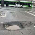 Brigada Rutieră a amendat Primările din Capitală cu 6.000 de euro, pentru gropile din asfalt. FOTO: Brigada Rutieră