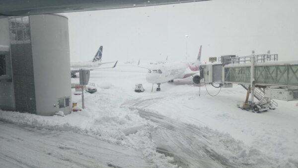 Aeroportul Otopeni sub zăpadă