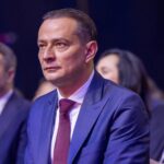 susţin pe domnul Ciucu