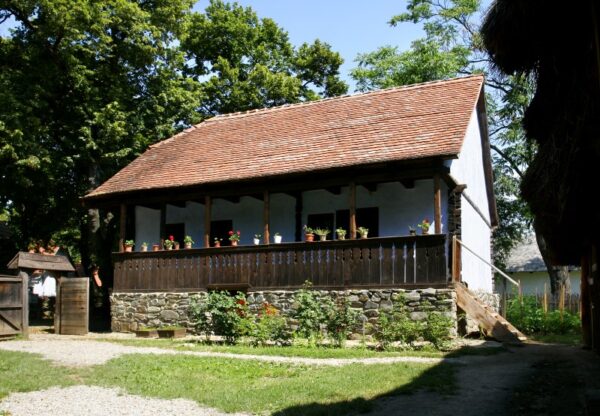 Expoziție de fotografie și sculptură la Muzeul Național al Satului „Dimitrie Gusti”. Când are loc vernisajul | FOTO: muzeul-satului.ro