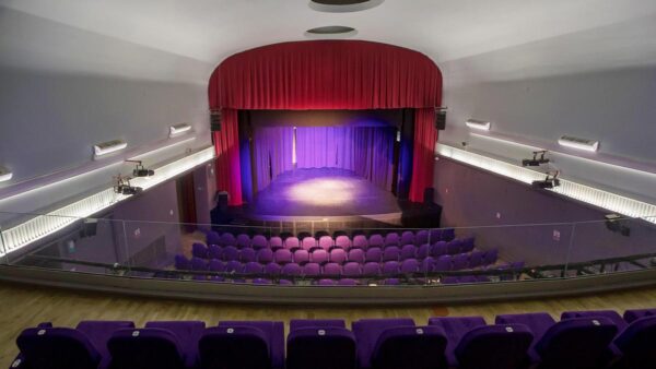 Primăria Capitalei și Centrul Metropolitan „Ioan I. Dalles” lansează o campanie de prevenire a consumului de droguri | FOTO: dalles.ro