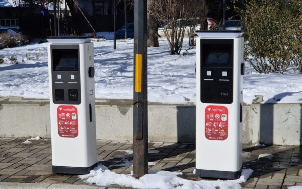 9 stații de încărcare pentru mașinile electrice